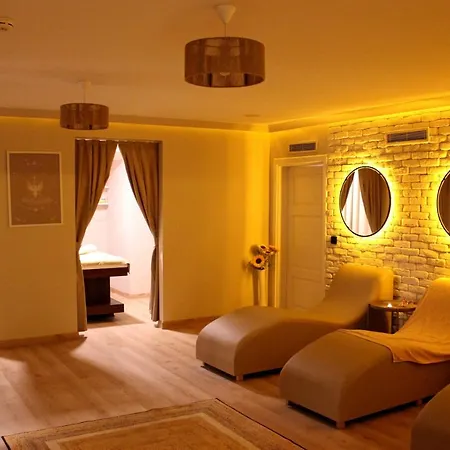 Hotel Savk 4*